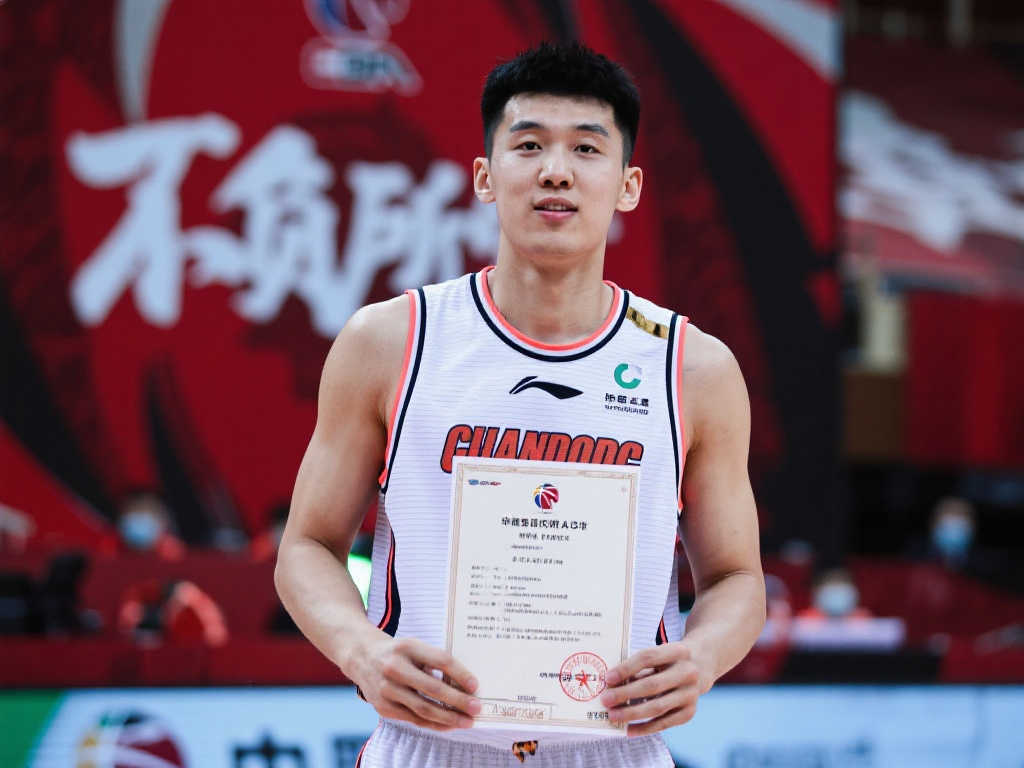 巴爾德和亞馬爾與巴薩續約 新合同分別延至2028年和2026年.